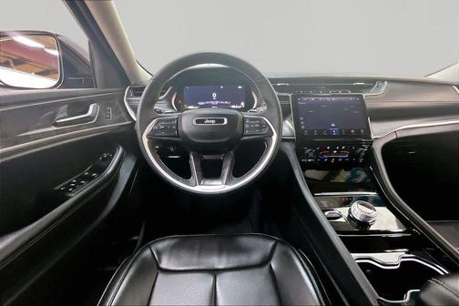Metallic 2023 Jeep Grand Cherokee Limited