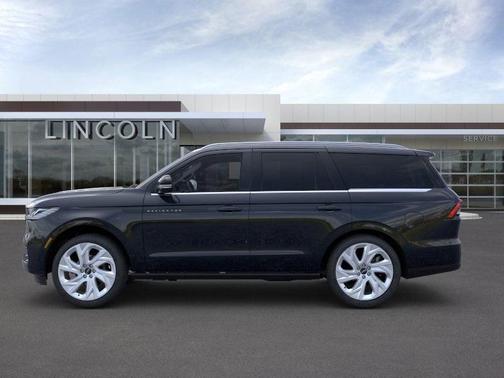 2025 Lincoln Navigator Black Label