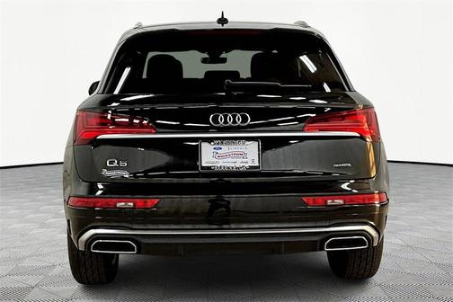 2023 Audi Q5 45 S line quattro Premium