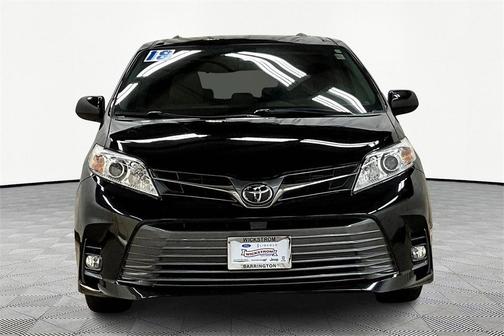 2018 Toyota Sienna XLE Premium