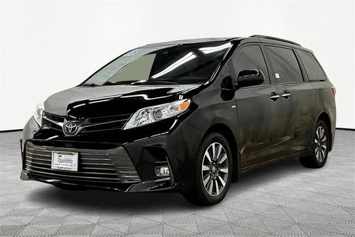 2018 Toyota Sienna XLE Premium