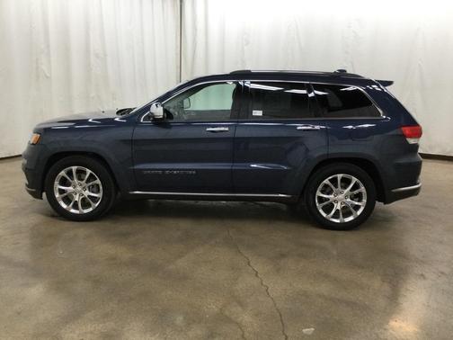 Photo 3 of 32 of 2020 Jeep Grand Cherokee Summit