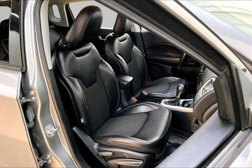 Billet Silver Metallic Clearcoat 2021 Jeep Compass Latitude