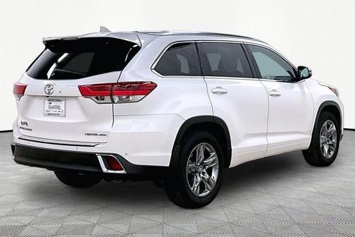 Blizzard Pearl 2018 Toyota Highlander Limited Platinum