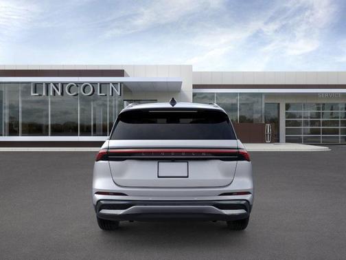 2025 Lincoln Nautilus Reserve