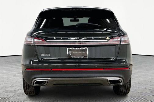 2022 Lincoln Nautilus Standard