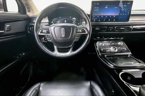 2022 Lincoln Nautilus Standard