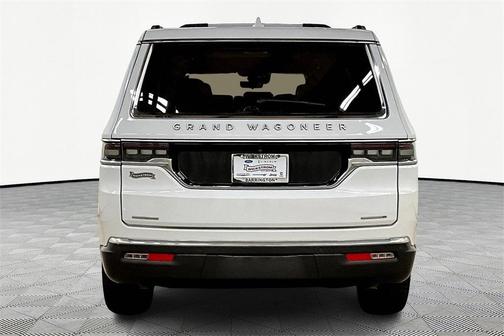 2022 Jeep Grand Wagoneer Series III