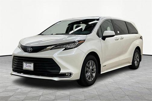 2021 Toyota Sienna XLE