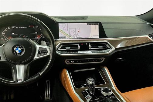 2022 BMW X6 M50i
