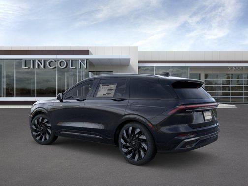 Black Metallic 2026 Lincoln Nautilus Reserve