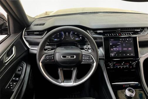 2024 Jeep Grand Cherokee L Laredo