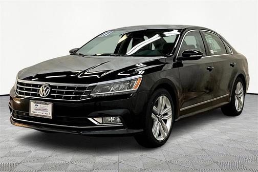 2017 Volkswagen Passat 1.8T SE w/Technology