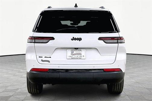 2022 Jeep Grand Cherokee L Laredo
