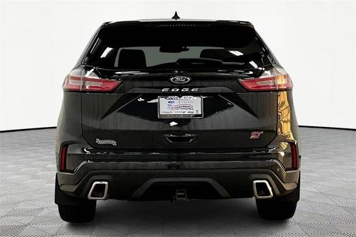 2021 Ford Edge ST