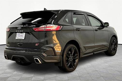 2021 Ford Edge ST