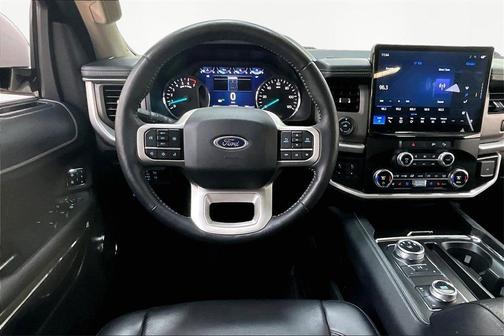 2022 Ford Expedition Max XLT