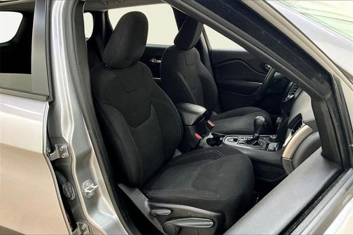 2021 Jeep Cherokee Latitude