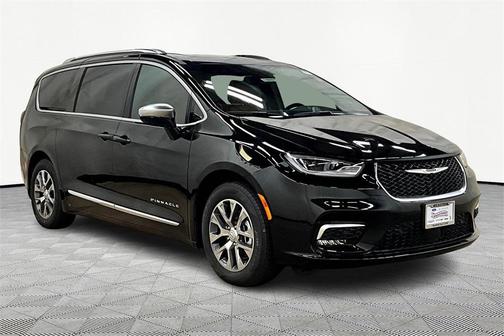 2025 Chrysler Pacifica Hybrid Pinnacle