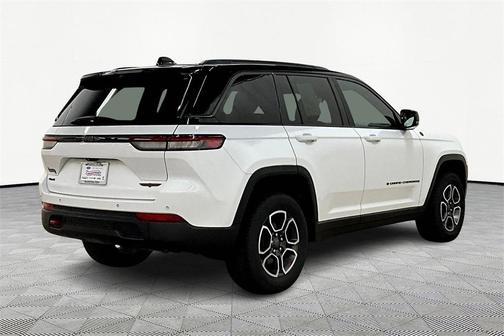 2022 Jeep Grand Cherokee Trailhawk