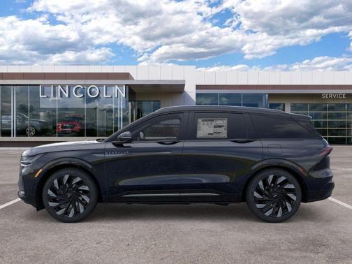 Infinite Black Metallic 2026 Lincoln Nautilus Reserve