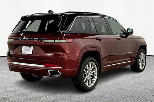 2025 Jeep Grand Cherokee Summit
