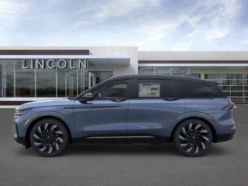 2025 Lincoln Nautilus Reserve