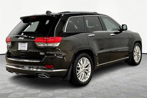 2017 Jeep Grand Cherokee Summit