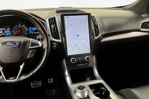 2022 Ford Edge ST