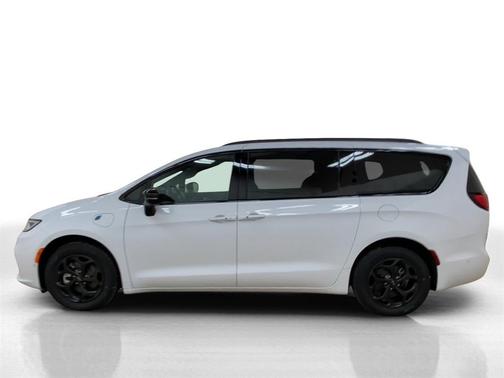 2025 Chrysler Pacifica Hybrid Select