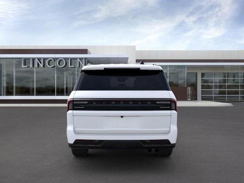 2025 Lincoln Navigator L Reserve