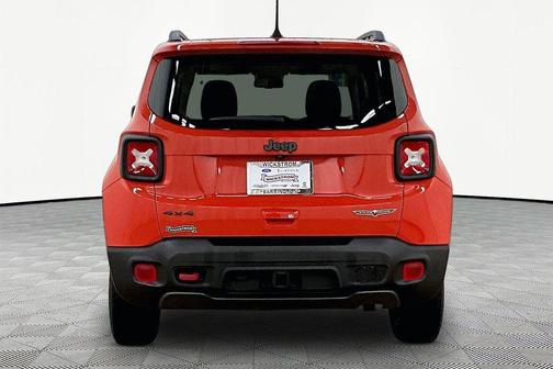Omaha Orange Clearcoat 2019 Jeep Renegade Trailhawk