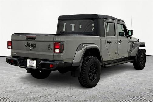 2022 Jeep Gladiator Sport
