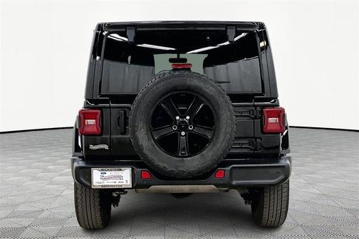 2021 Jeep Wrangler Unlimited Sahara Altitude