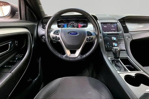 Magnetic 2018 Ford Taurus SEL