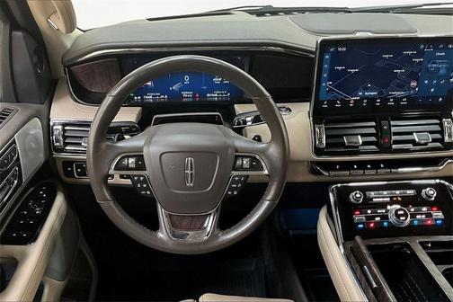 2022 Lincoln Navigator L Reserve