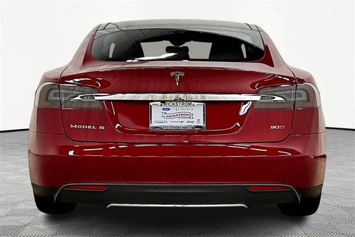2015 Tesla Model S 90D