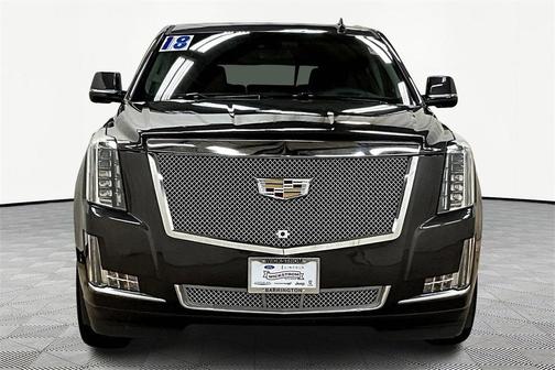 2018 Cadillac Escalade Luxury