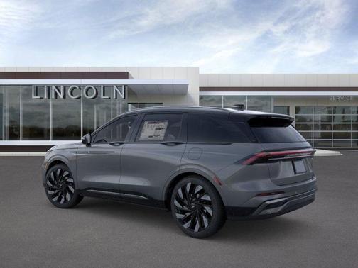 2025 Lincoln Nautilus Reserve