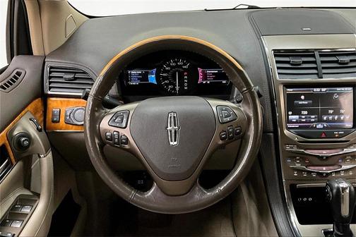 2012 Lincoln MKX Base