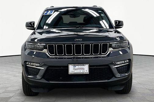 Metallic 2023 Jeep Grand Cherokee Limited