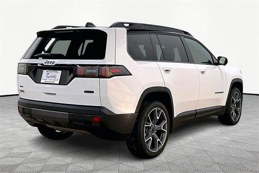 2026 Jeep Cherokee Overland
