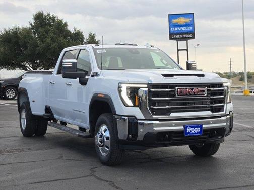 2026 GMC Sierra 3500 SLT