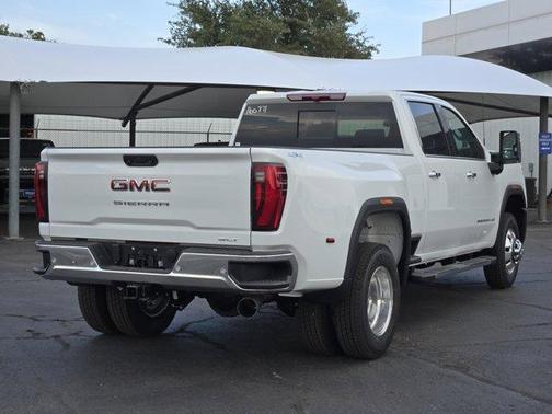 2026 GMC Sierra 3500 SLT