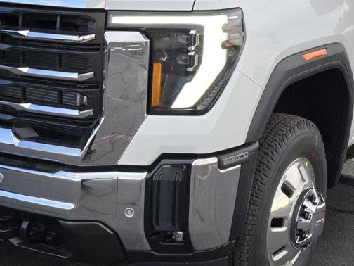 2026 GMC Sierra 3500 SLT