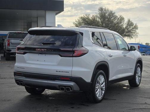 2025 GMC Acadia Elevation