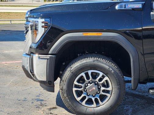 2025 GMC Sierra 2500 SLT