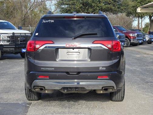 2017 GMC Acadia Denali
