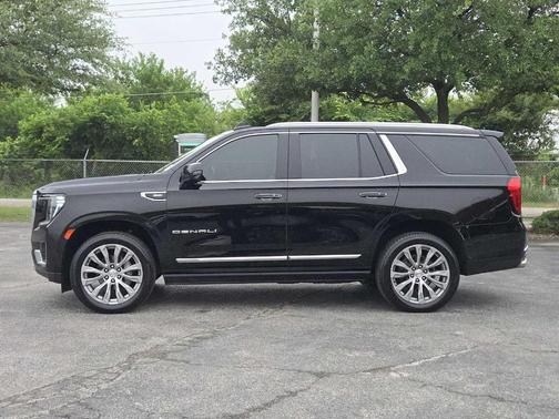 Onyx Black 2021 GMC Yukon Denali