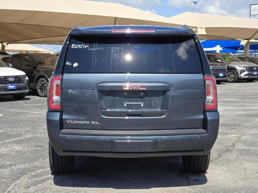 2020 GMC Yukon XL SLT